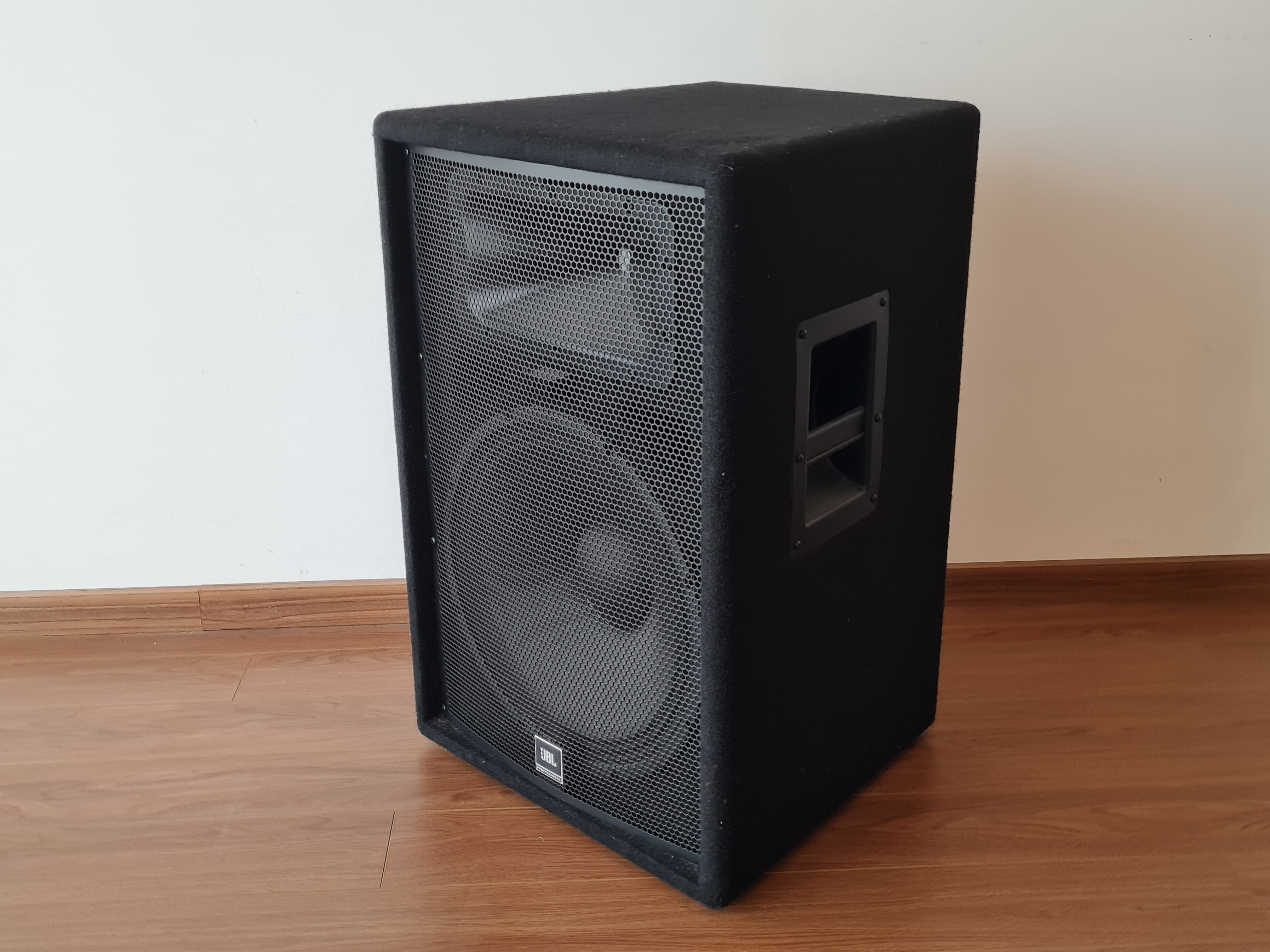 Parlante subwoofer jrx200 - JBL